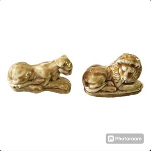 Wade of England Whimsies Lion and Lioness